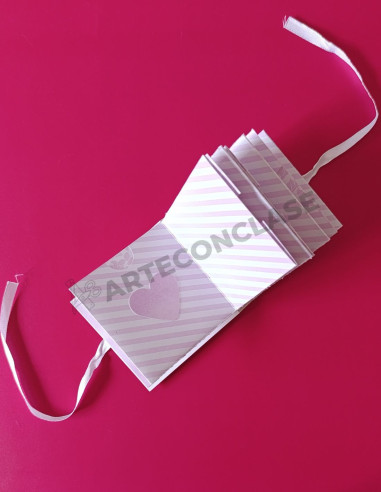 Mini Álbum de fotos con Shaker Corazón