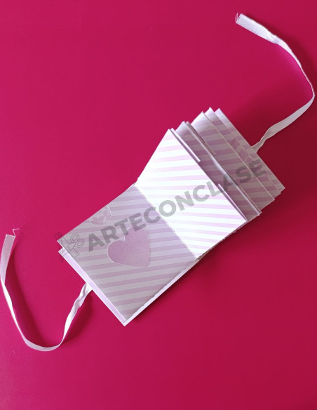 Mini Álbum de fotos con Shaker Corazón